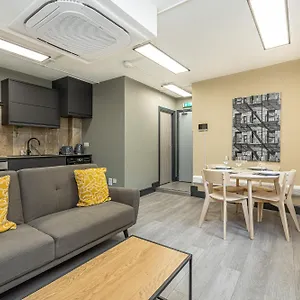 Charming 1br Flats In The Heart Of Of Londra